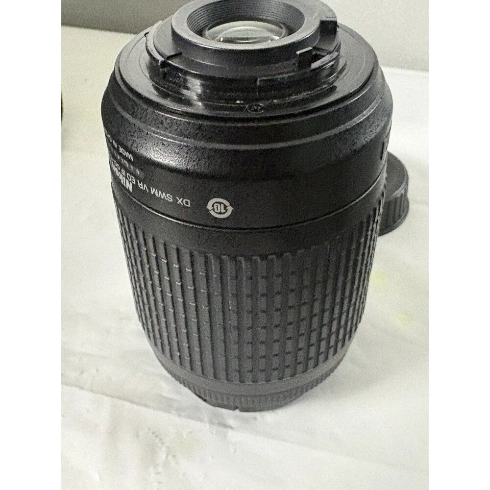 Nikon AF-S DX NIKKOR 55-200mm f/4-5.6G ED Zoom Lens *GOOD/TESTED*